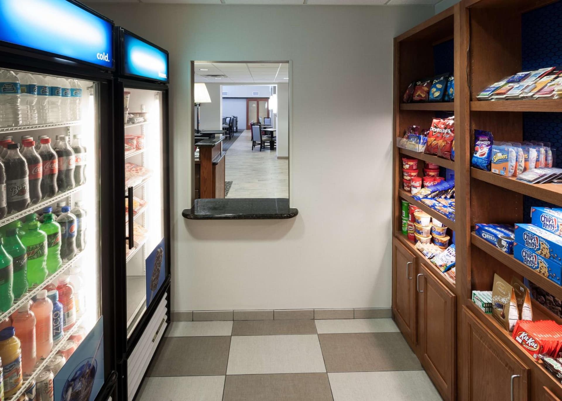 Hampton Inn & Suites Davenport gallery photo in Davenport, IA — image 23