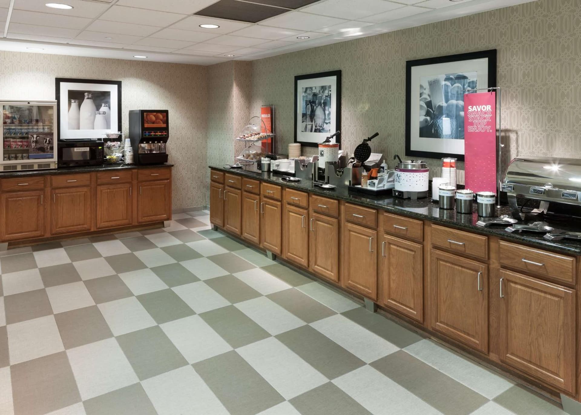 Hampton Inn & Suites Davenport gallery photo in Davenport, IA — image 18