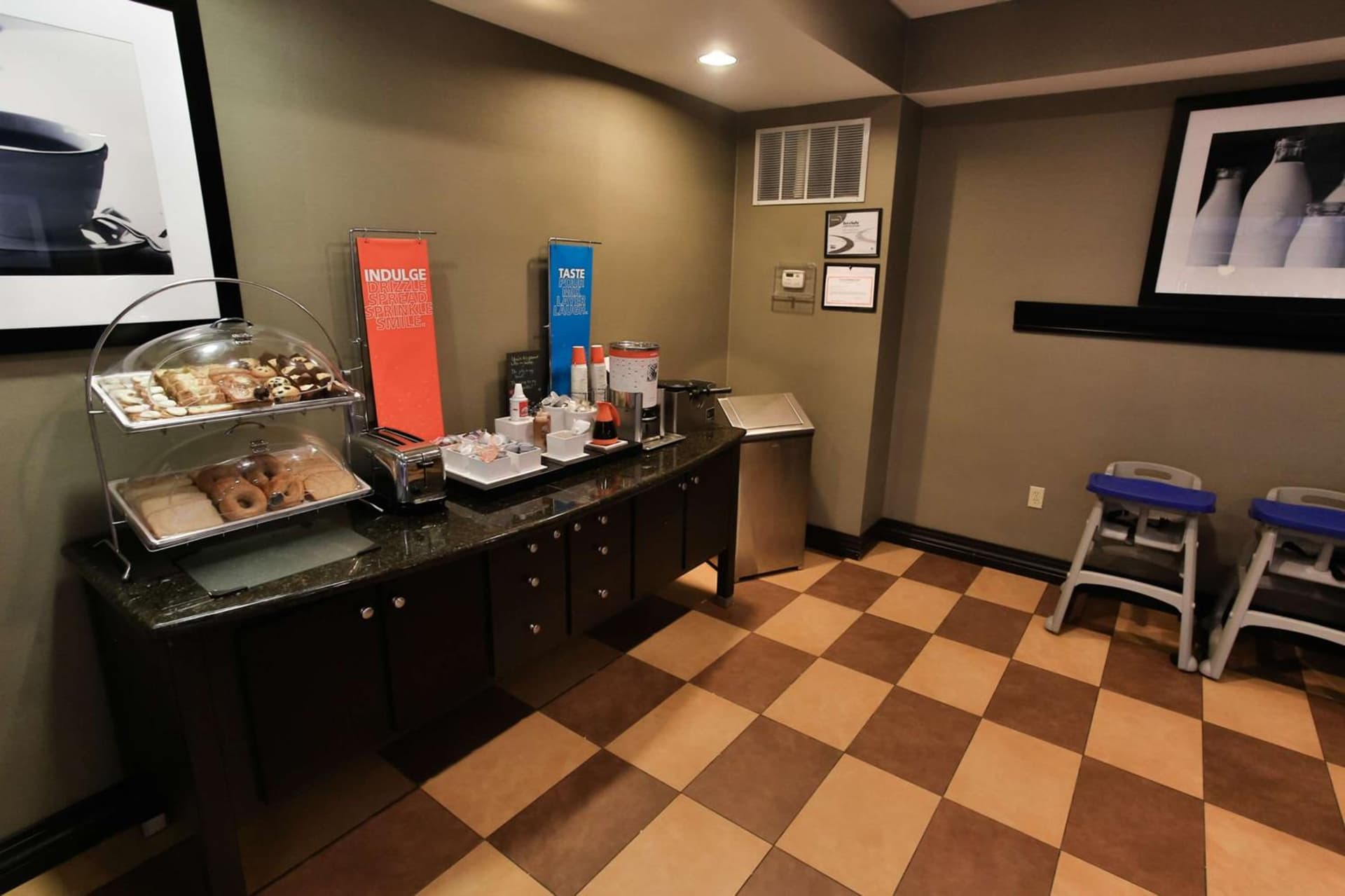 Hampton Inn & Suites Middlebury gallery photo in Middlebury, IN — image 38