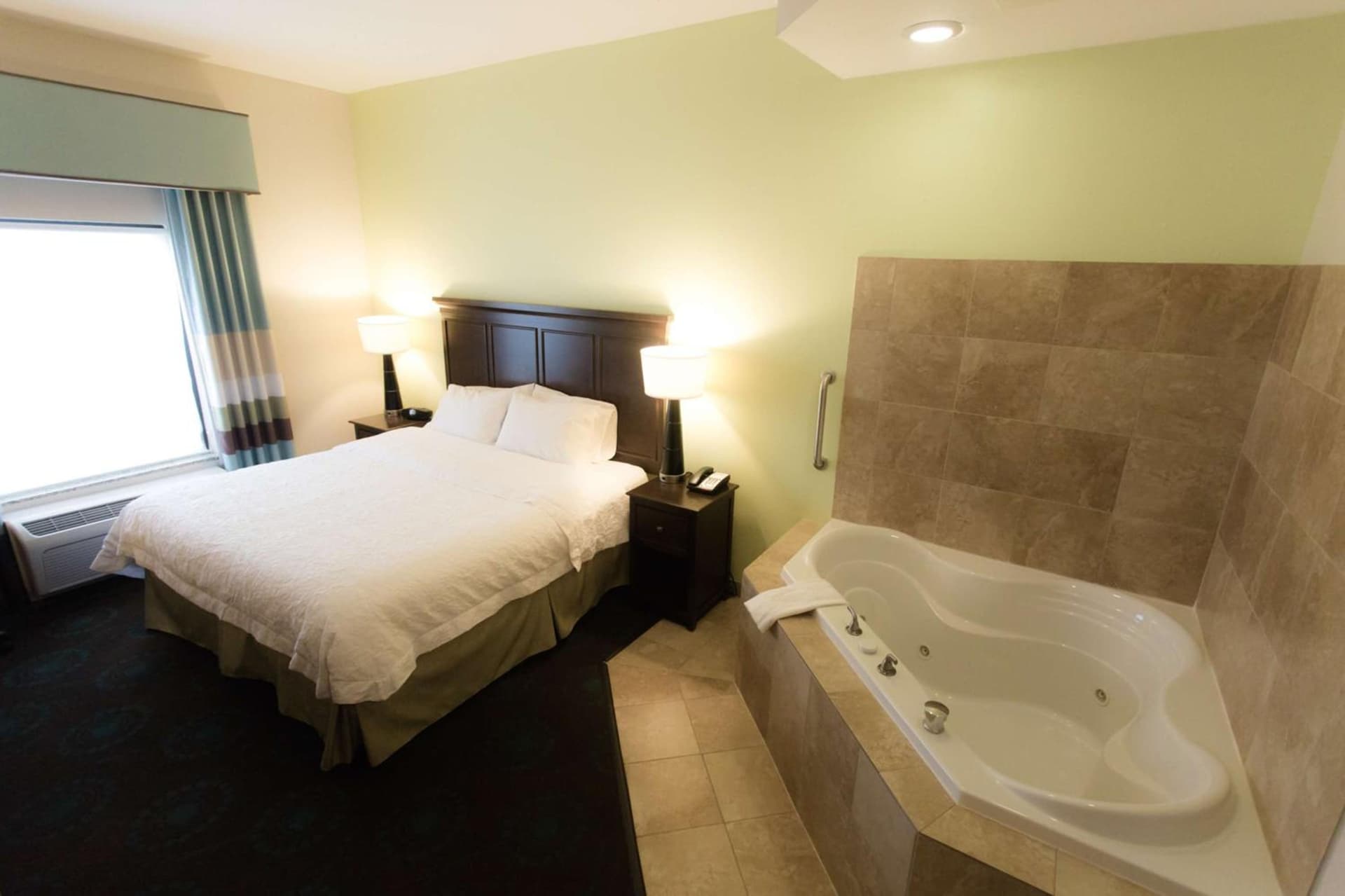 Hampton Inn & Suites Middlebury gallery photo in Middlebury, IN — image 39