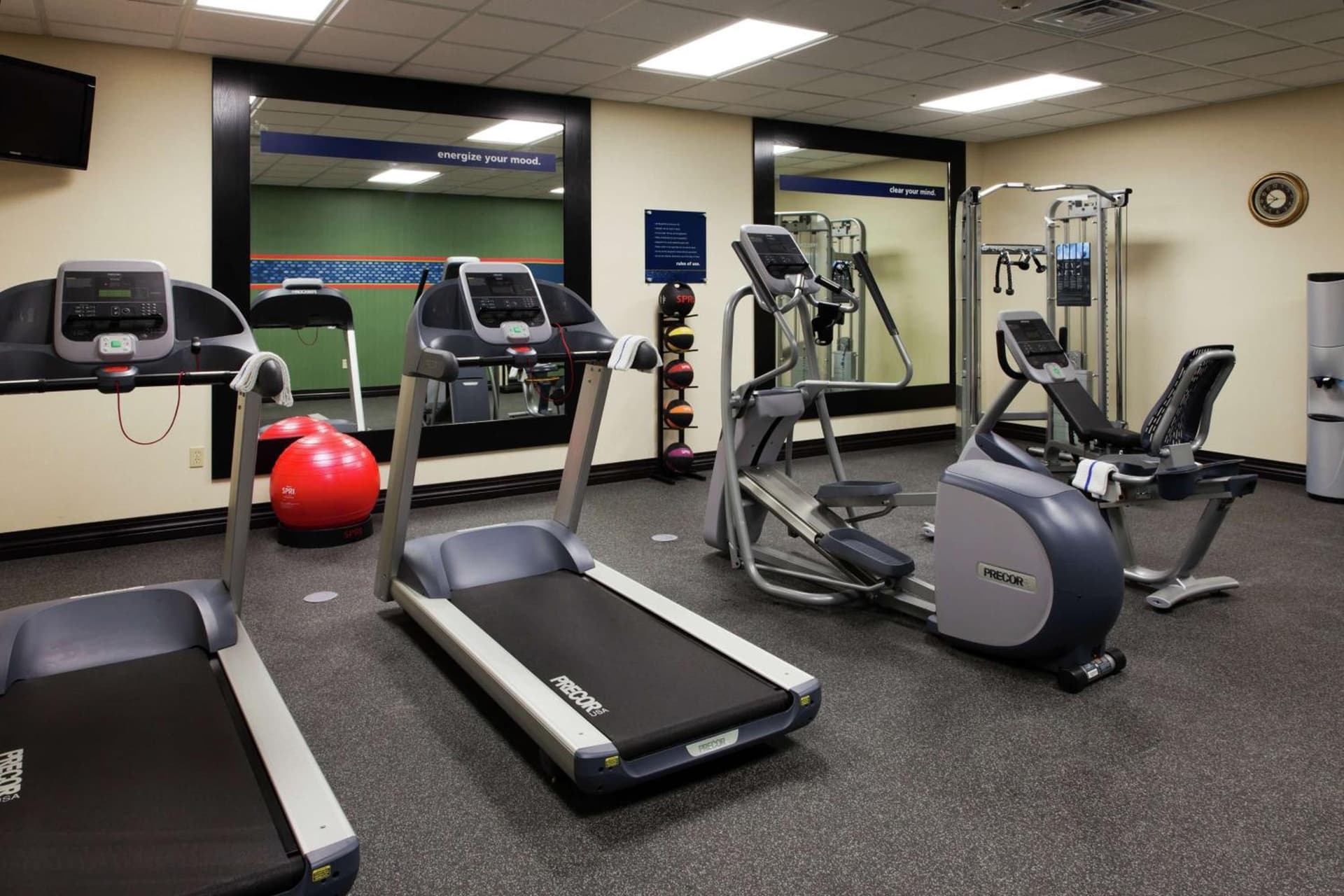 Hampton Inn & Suites Middlebury gallery photo in Middlebury, IN — image 35