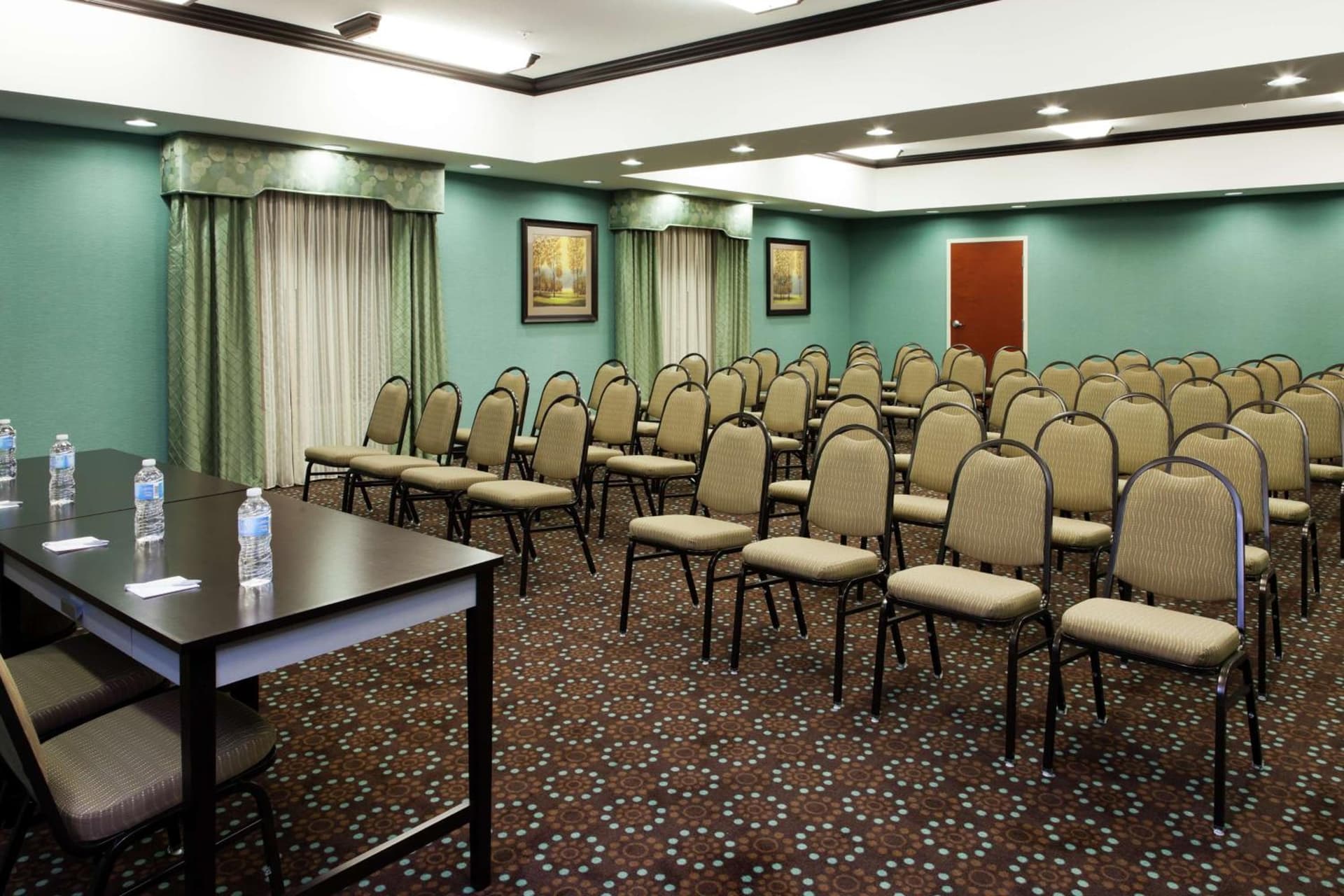 Hampton Inn & Suites Middlebury gallery photo in Middlebury, IN — image 21