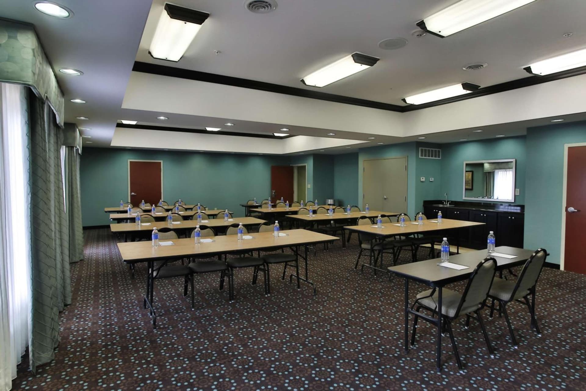Hampton Inn & Suites Middlebury gallery photo in Middlebury, IN — image 34