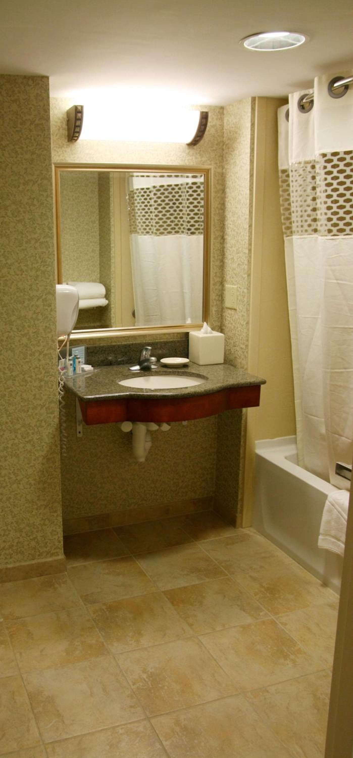 Hampton Inn Easton gallery photo in Easton, MD — image 42