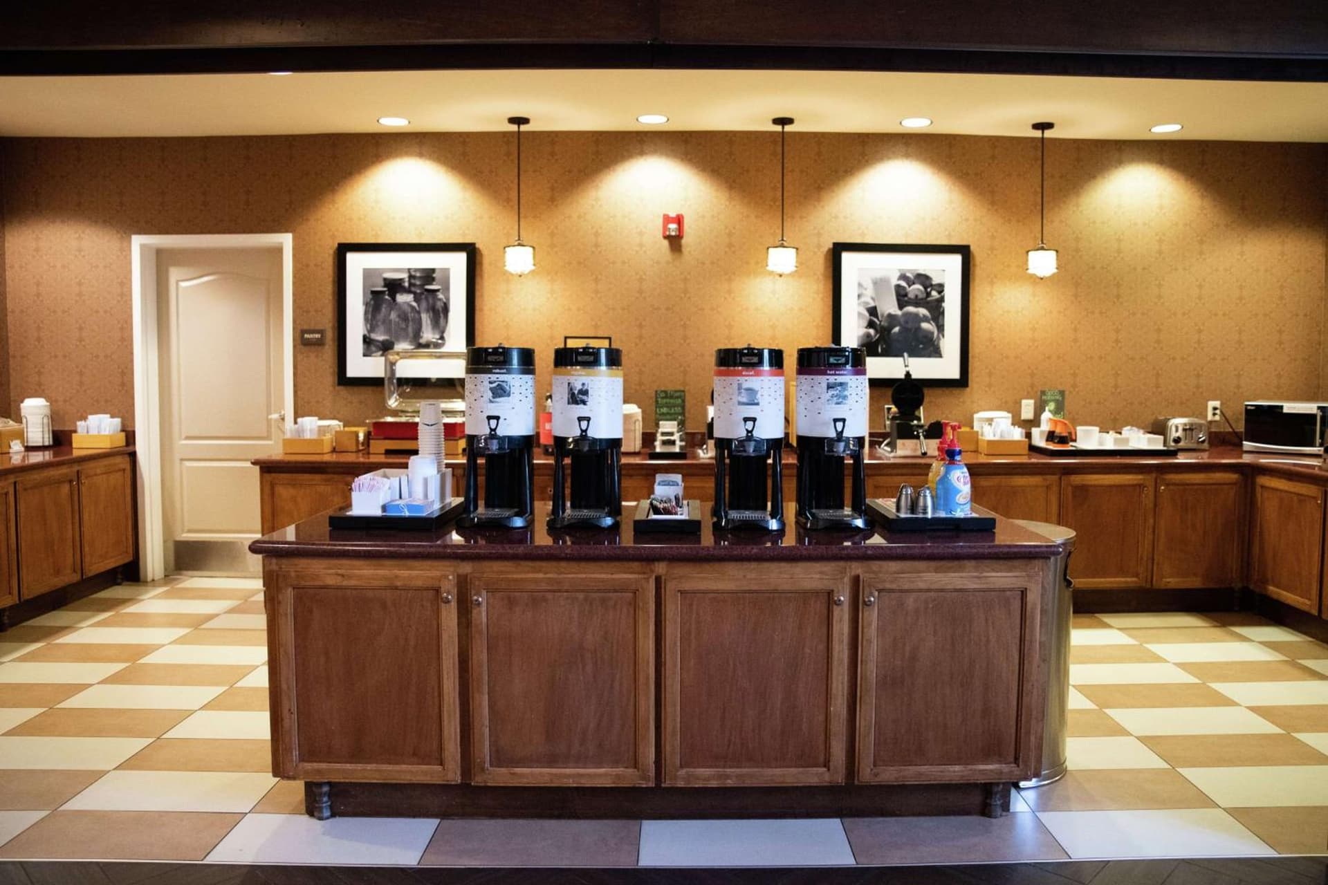 Hampton Inn & Suites Fresno gallery photo in Fresno, CA — image 30