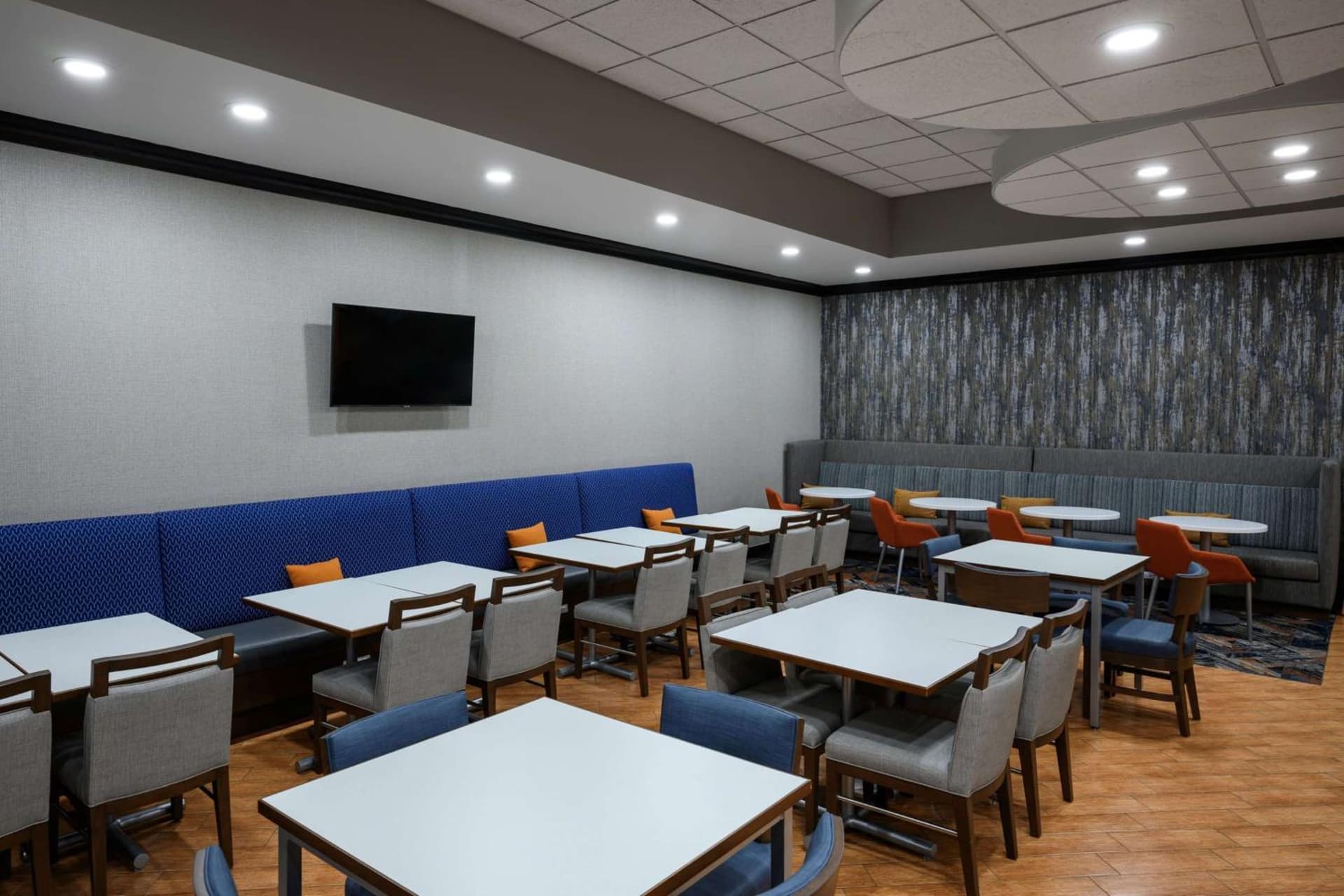 Hampton Inn Evansville Airport gallery photo in Evansville, IN — image 20