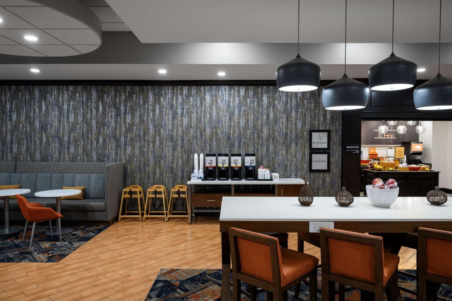 Hampton Inn Evansville Airport gallery photo in Evansville, IN — image 9