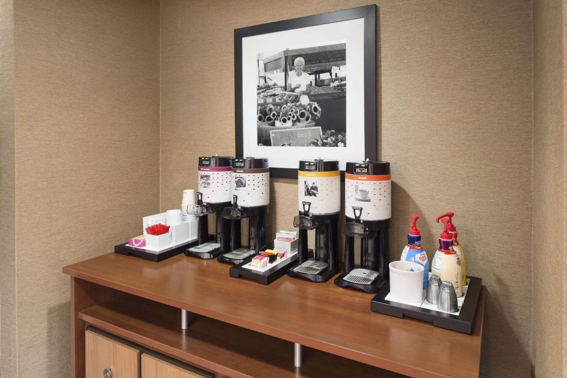 Hampton Inn Findlay property views in Findlay, OH — gallery photo 3