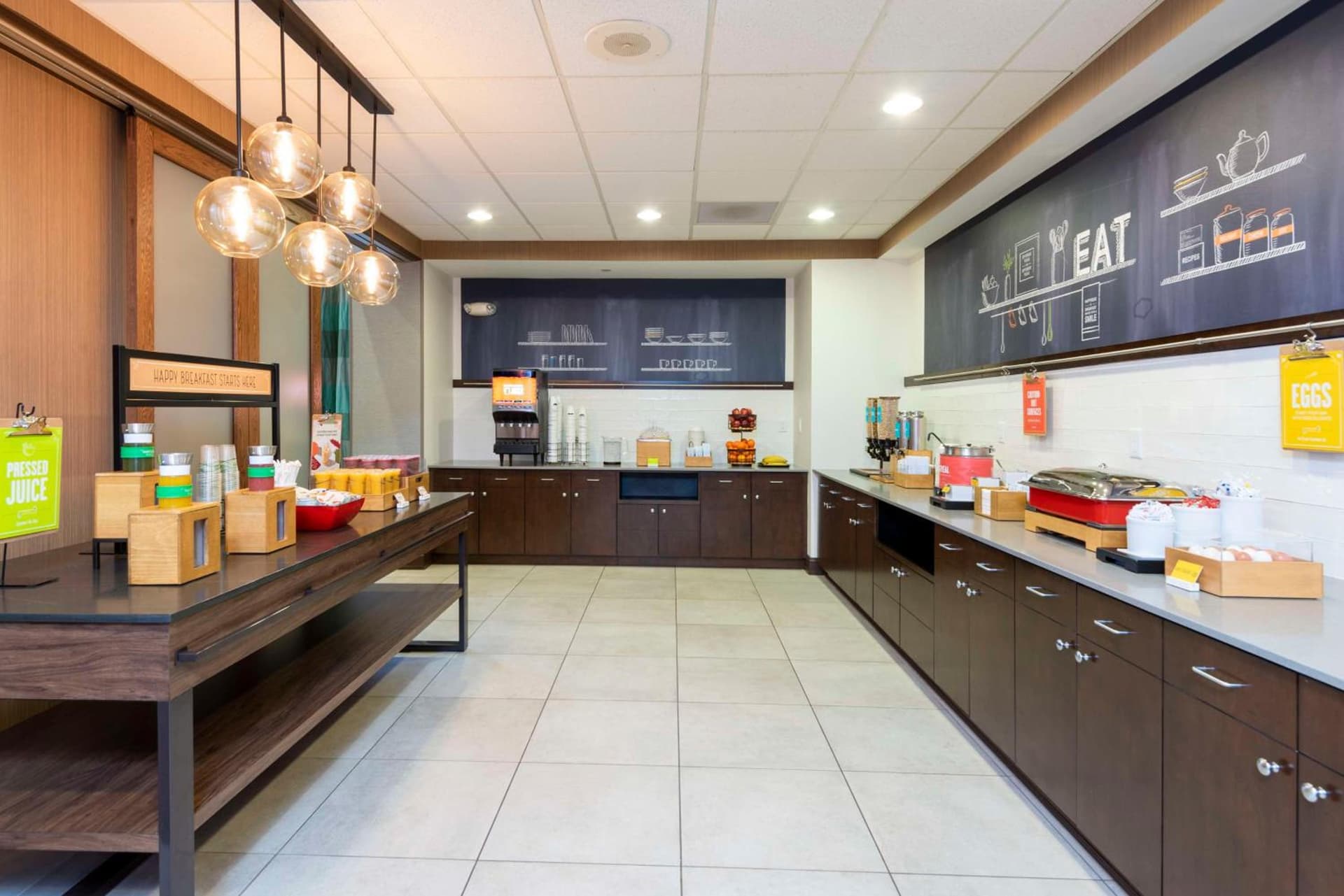 Hampton Inn & Suites Fort Myers-Colonial Boulevard gallery photo in Fort Myers, FL — image 5