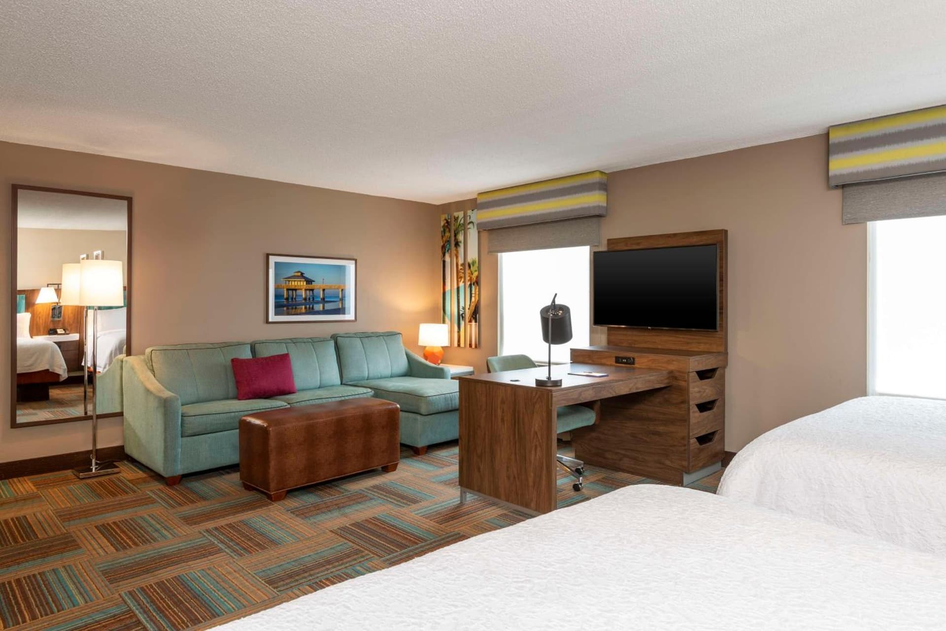 Hampton Inn & Suites Fort Myers-Colonial Boulevard gallery photo in Fort Myers, FL — image 7