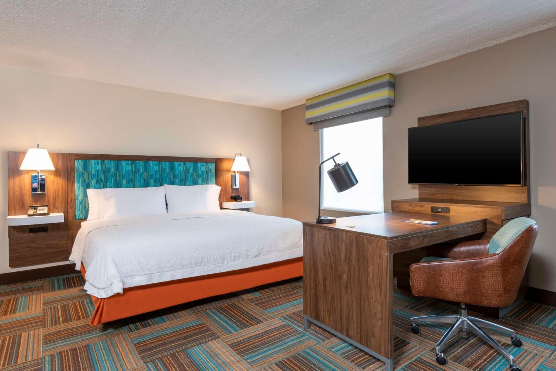 Hampton Inn & Suites Fort Myers-Colonial Boulevard gallery photo in Fort Myers, FL — image 36