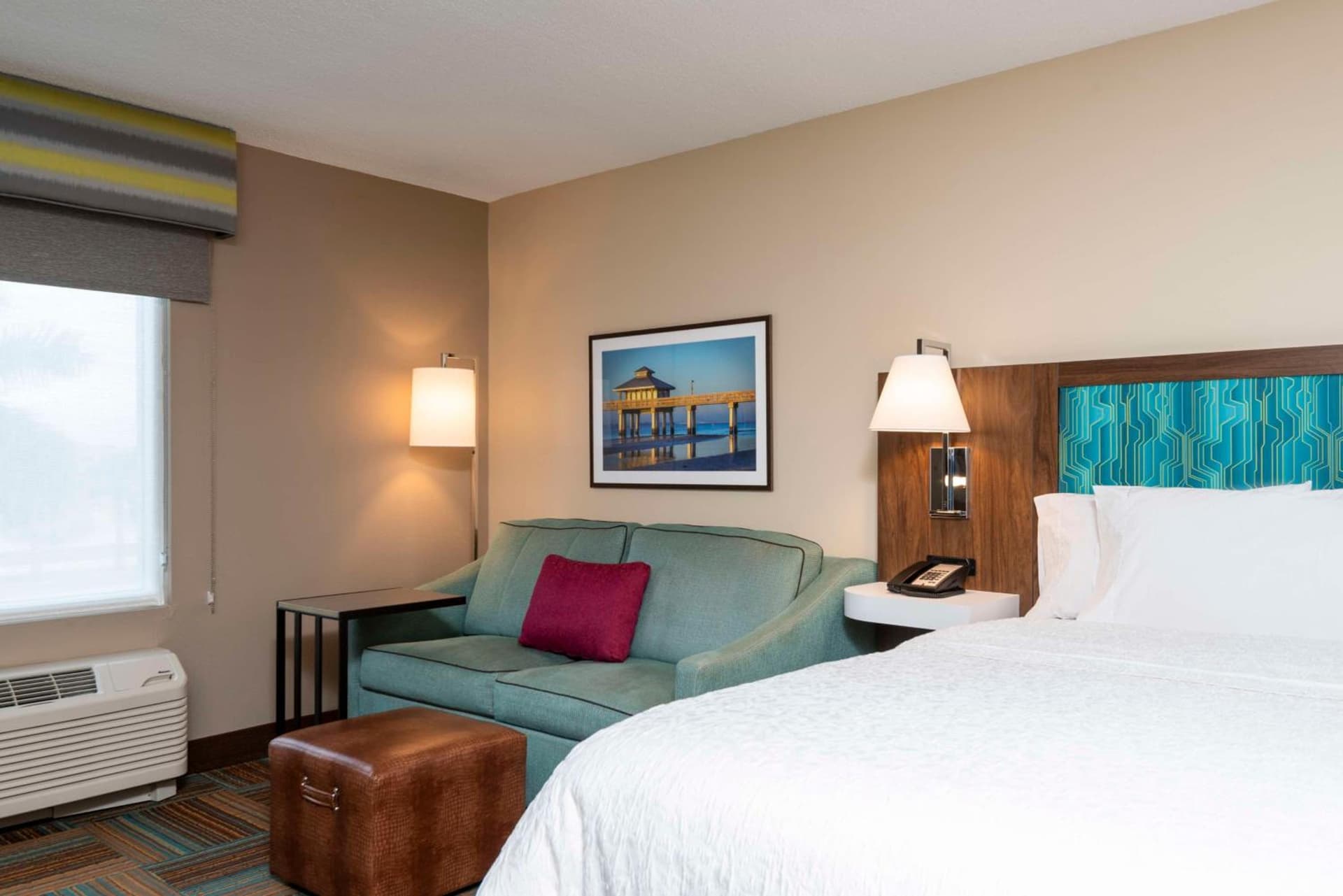Hampton Inn & Suites Fort Myers-Colonial Boulevard gallery photo in Fort Myers, FL — image 33