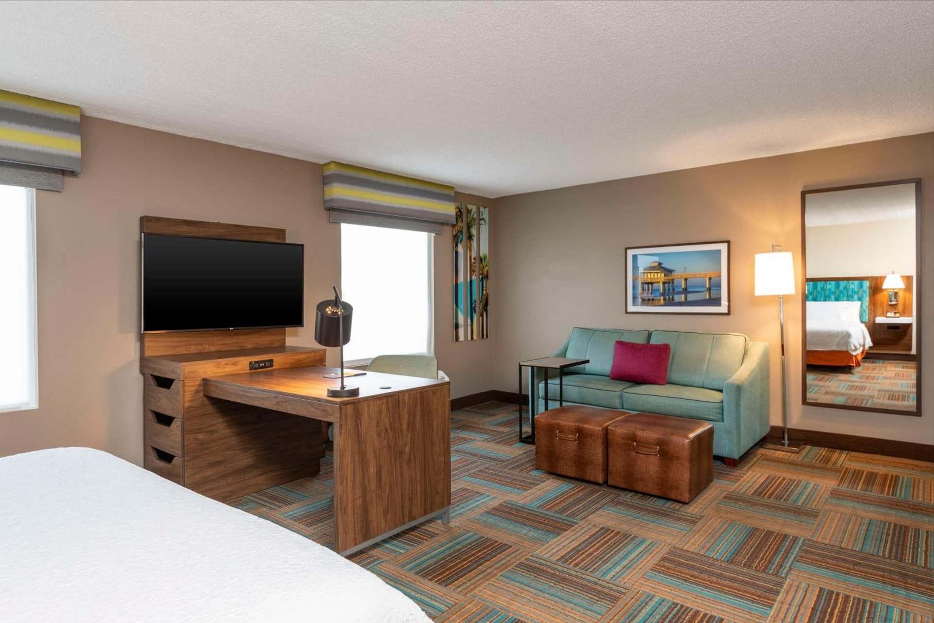 Hampton Inn & Suites Fort Myers-Colonial Boulevard gallery photo in Fort Myers, FL — image 27