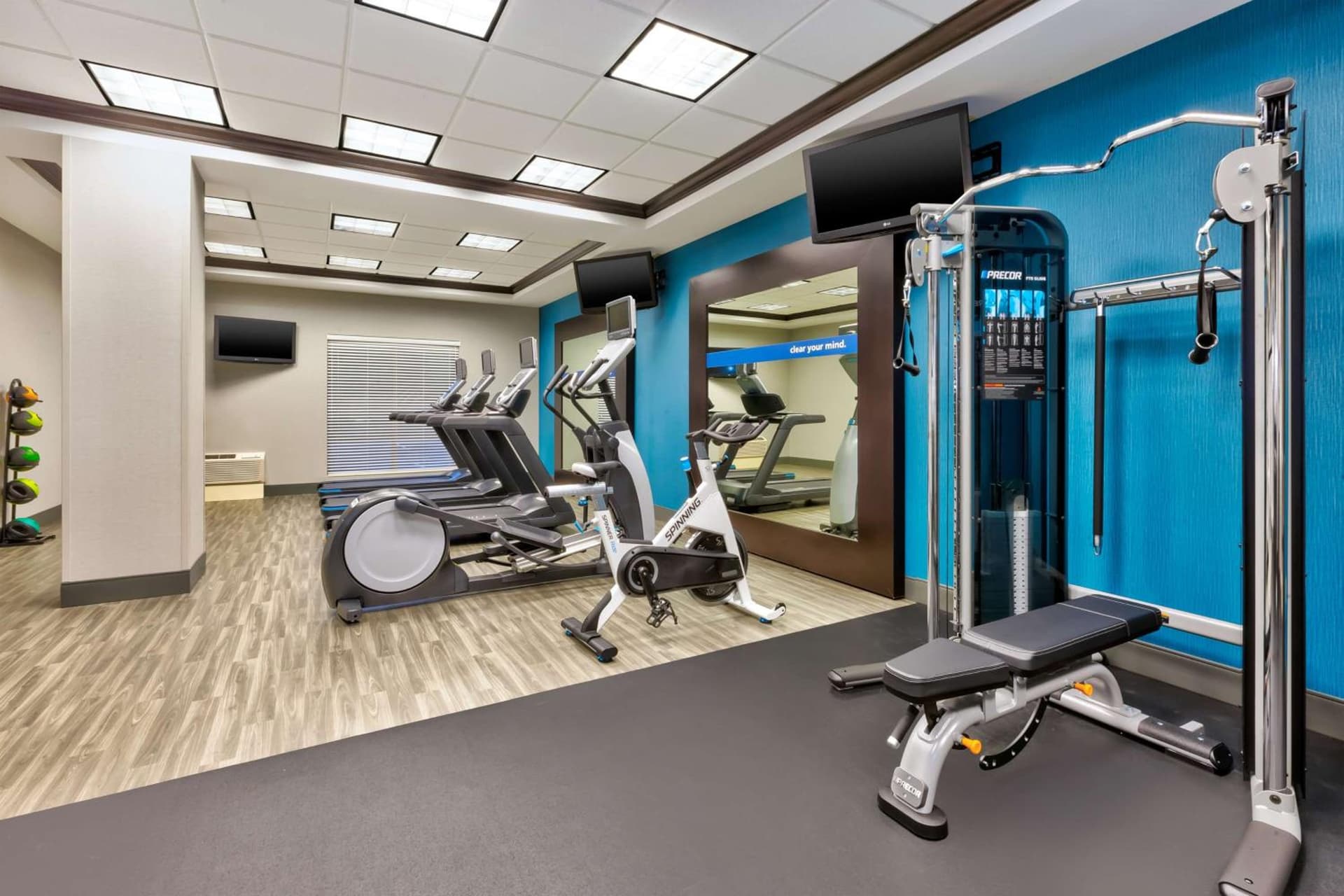 Hampton Inn and Suites Flint/Grand Blanc gallery photo in Flint, MI — image 17
