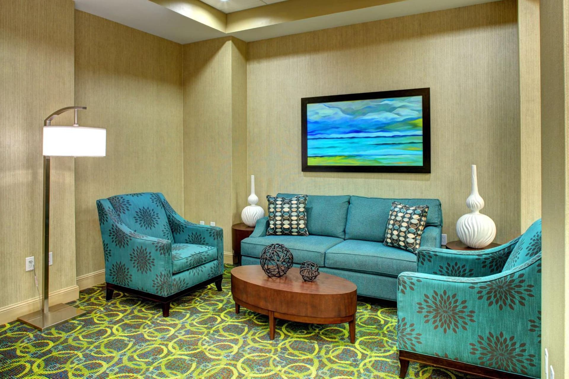 Hampton Inn and Suites Coconut Creek property views in West Dixie Bend, FL — gallery photo 3