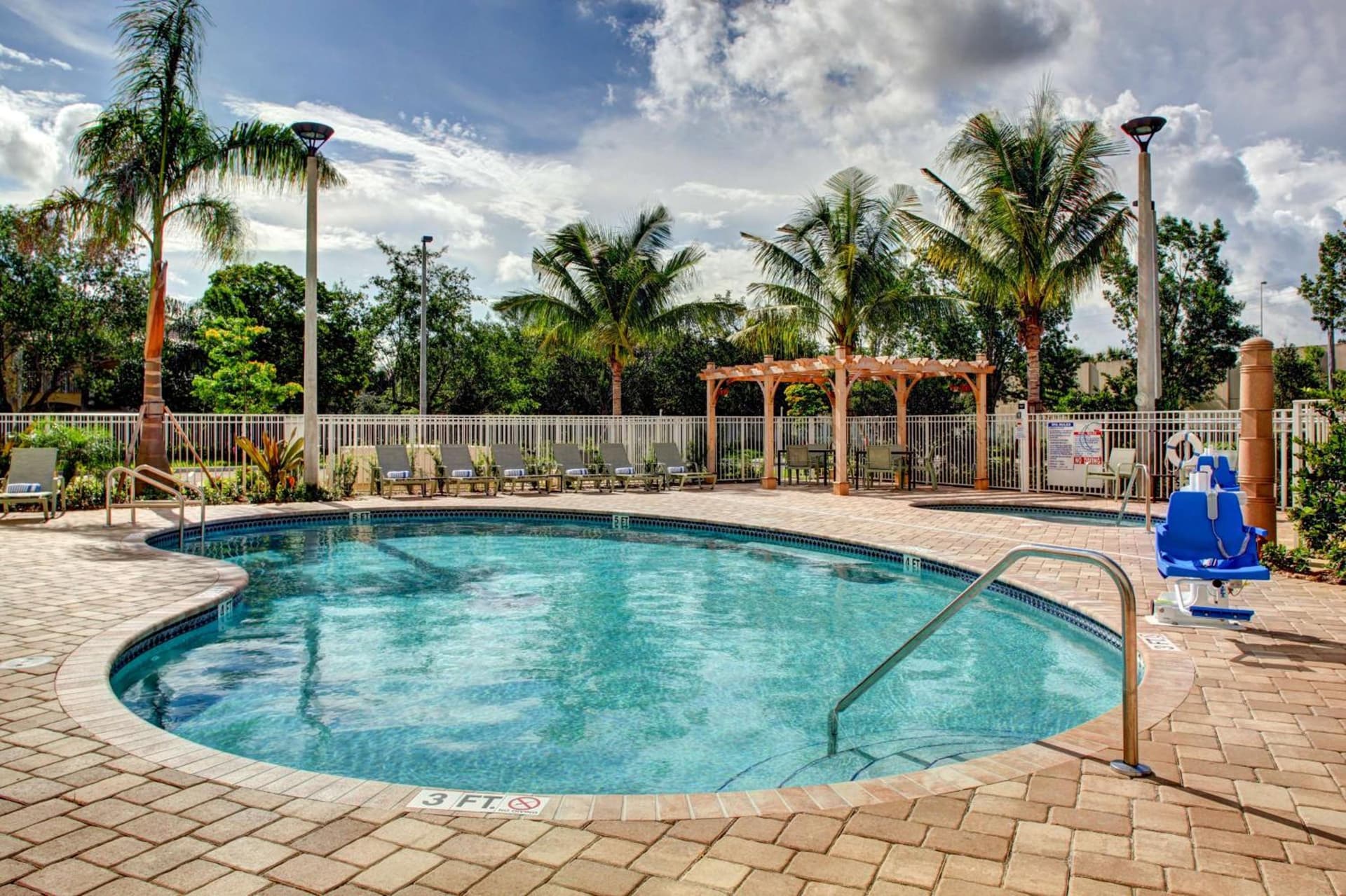 Hampton Inn and Suites Coconut Creek gallery photo in West Dixie Bend, FL — image 15