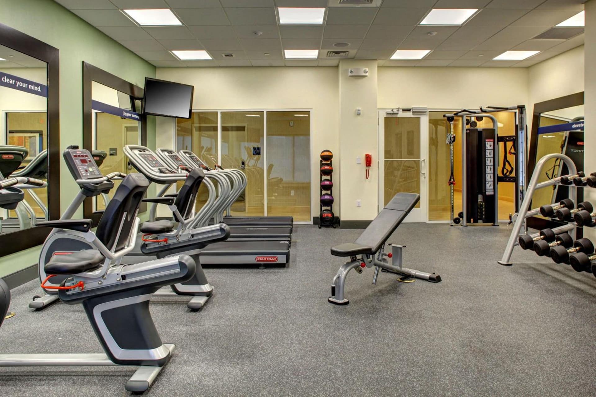 Hampton Inn and Suites Coconut Creek gallery photo in West Dixie Bend, FL — image 10