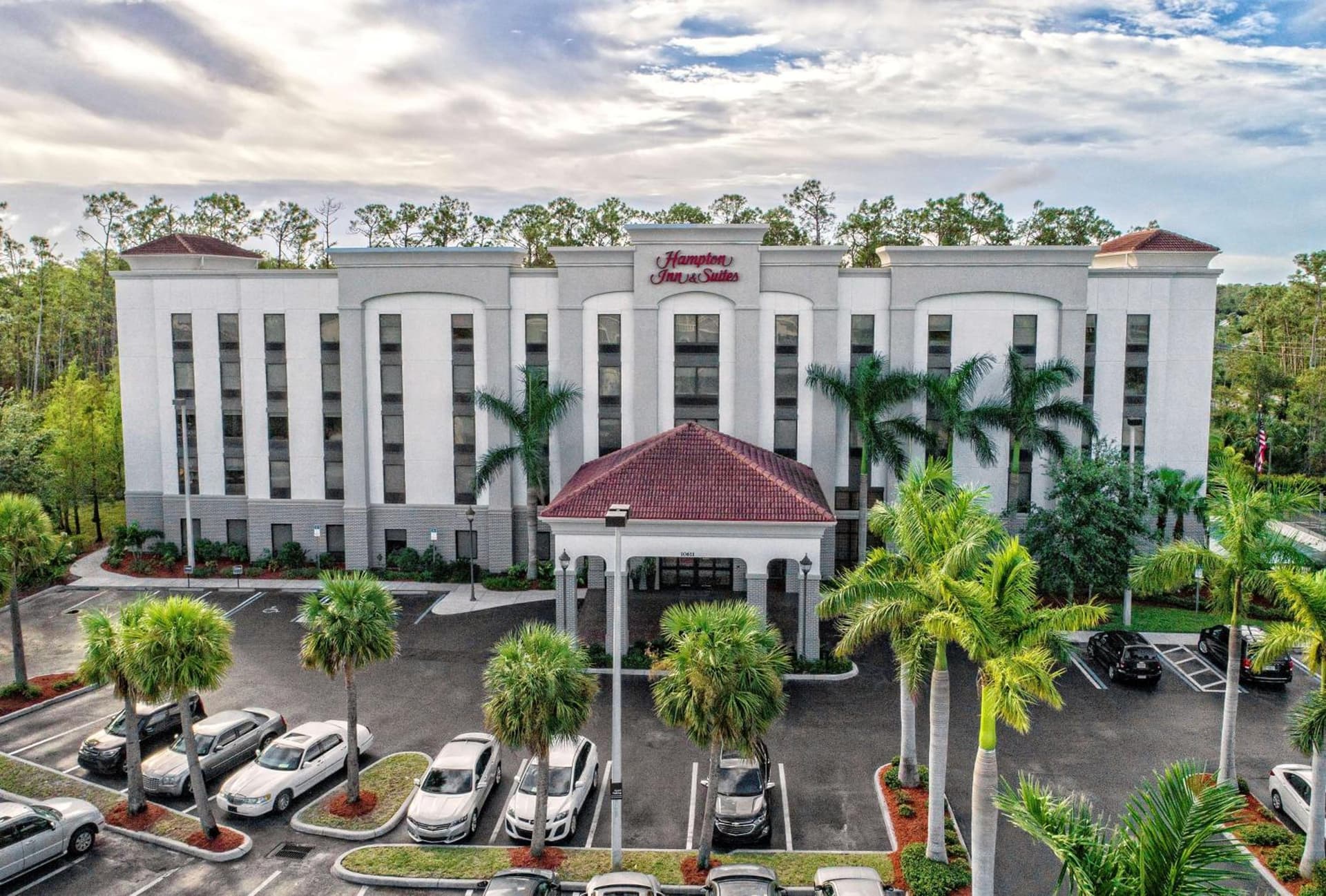 Hampton Inn & Suites Fort Myers Estero interior in Estero, FL — gallery photo 2