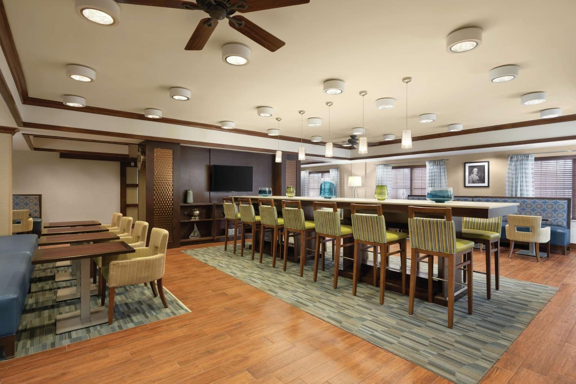 Hampton Inn Franklin property views in Franklin — gallery photo 3