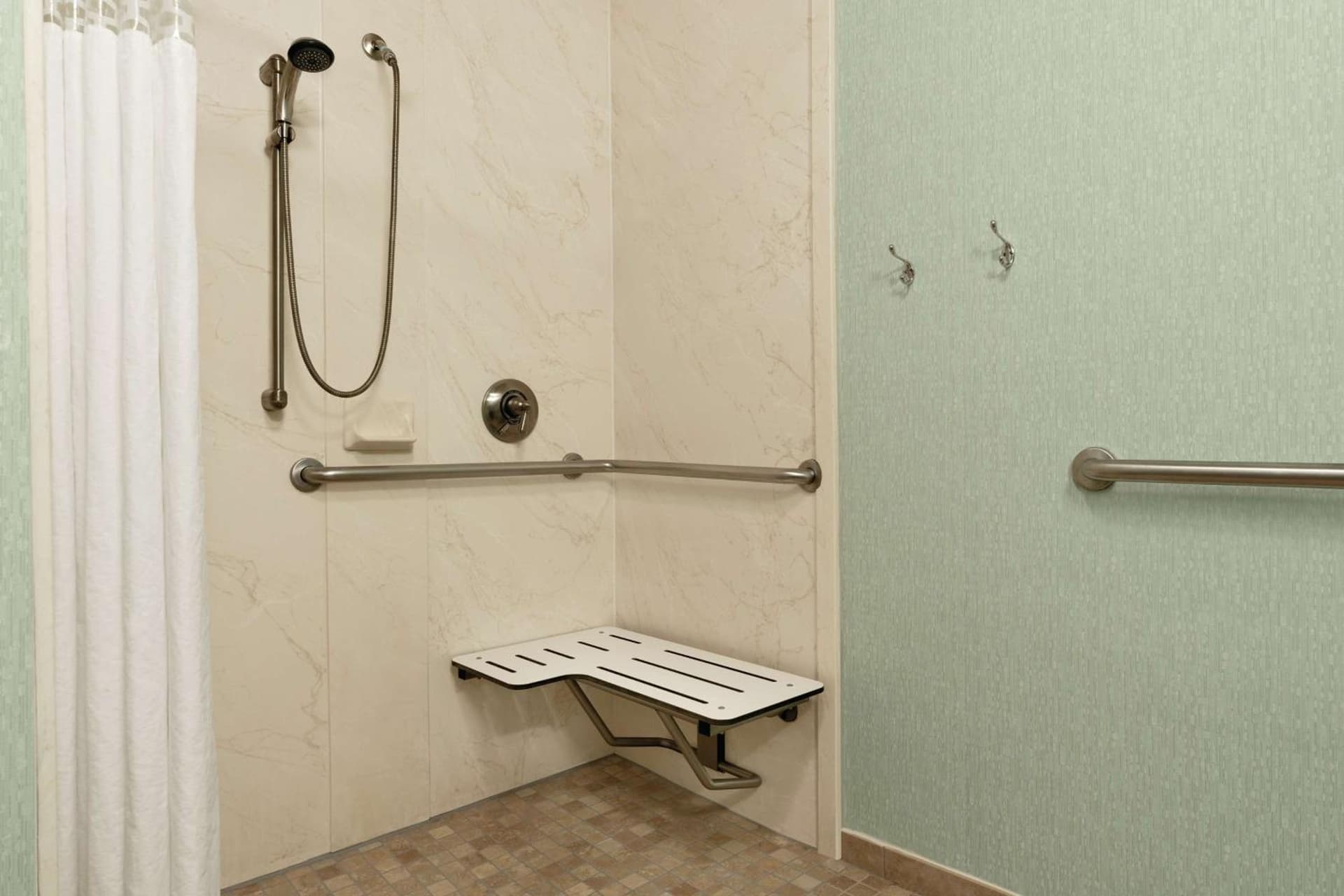 Hampton Inn Franklin gallery photo in Franklin — image 16