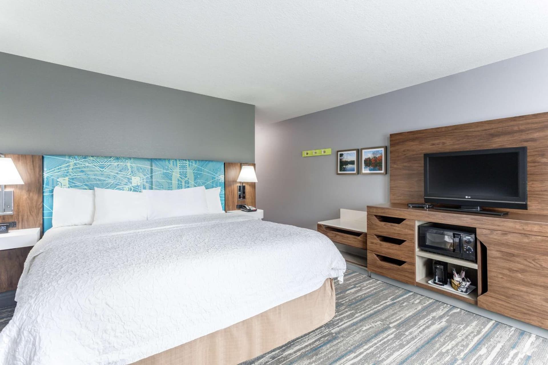 Hampton Inn Auburn gallery photo in Auburn, IN — image 18