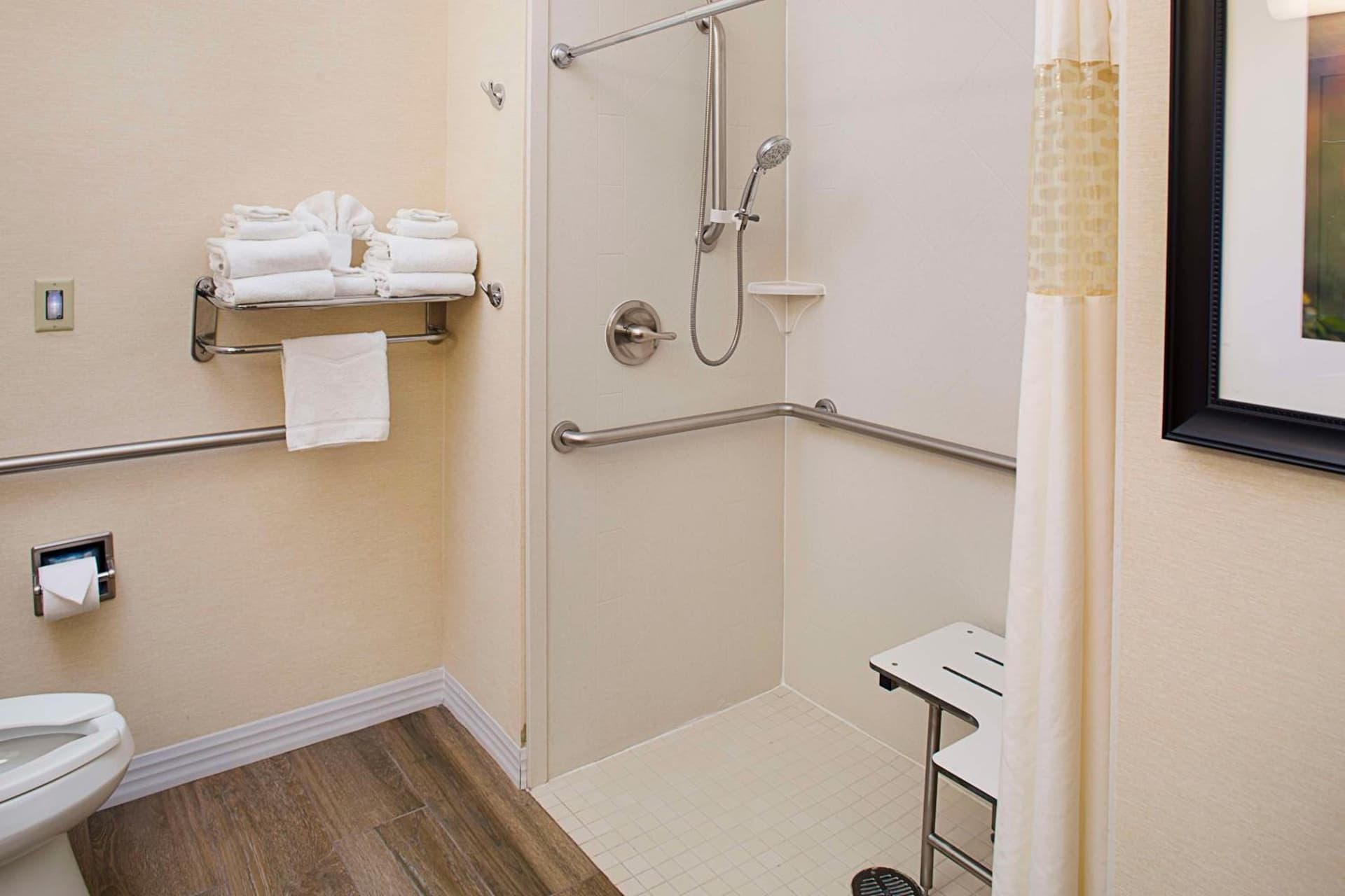 Hampton Inn & Suites - Mansfield gallery photo in Mansfield, TX — image 19