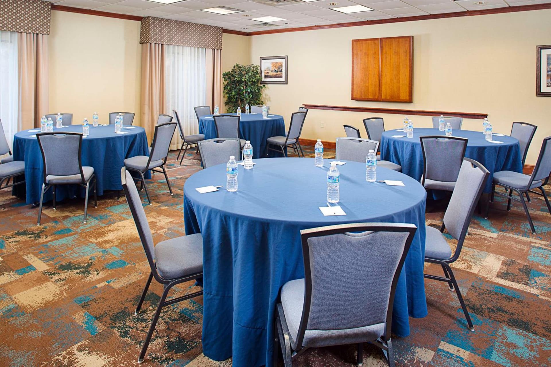 Hampton Inn & Suites - Mansfield gallery photo in Mansfield, TX — image 23