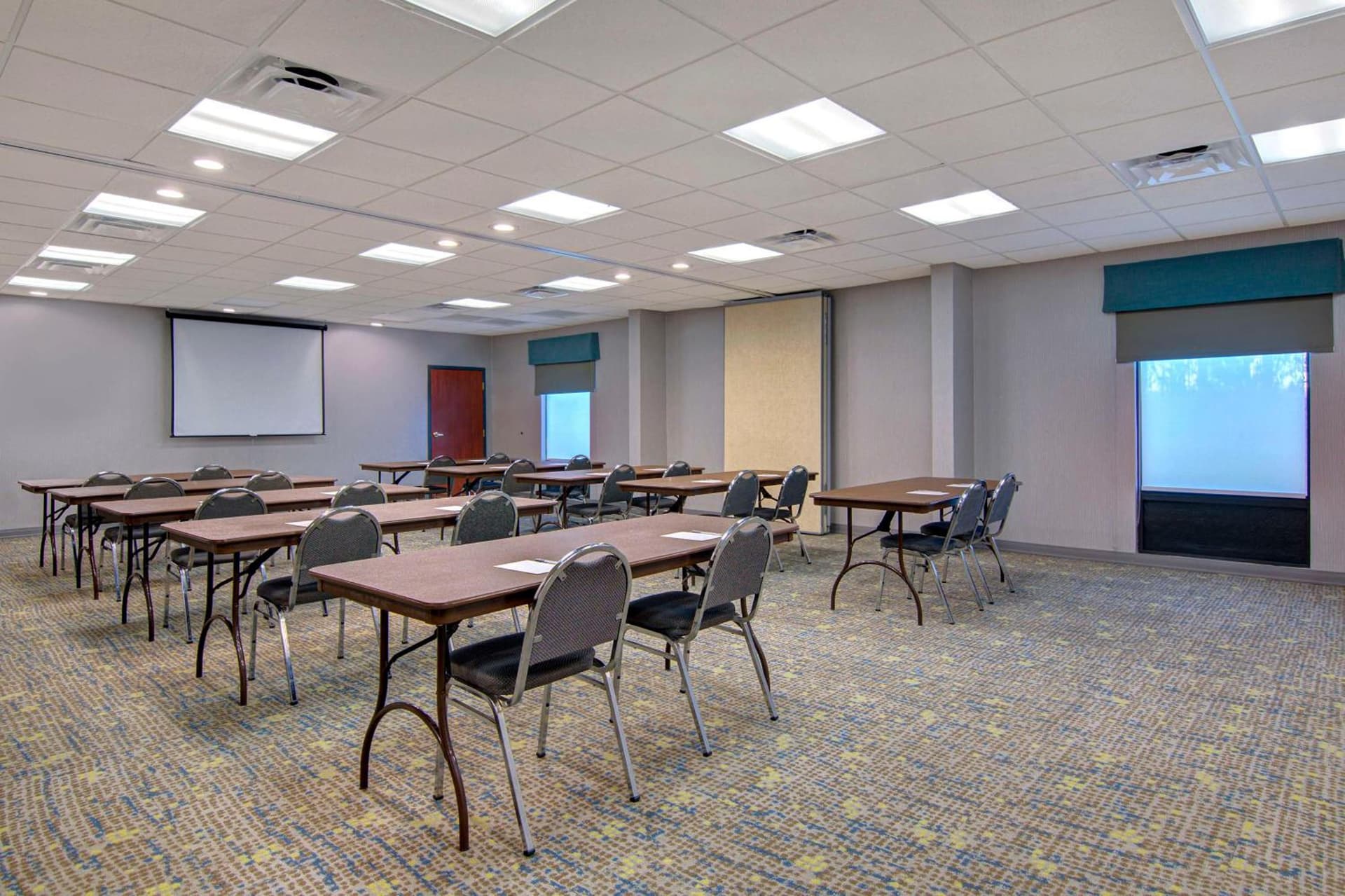 Hampton Inn Fayetteville gallery photo in Fayetteville, AR — image 29