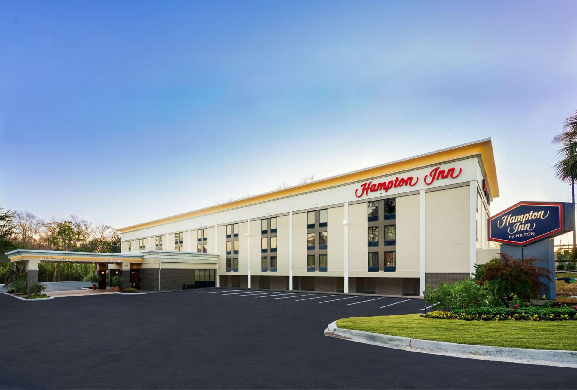 Hampton Inn Gainesville featured exterior or lobby in Gainesville, FL — similar hotel