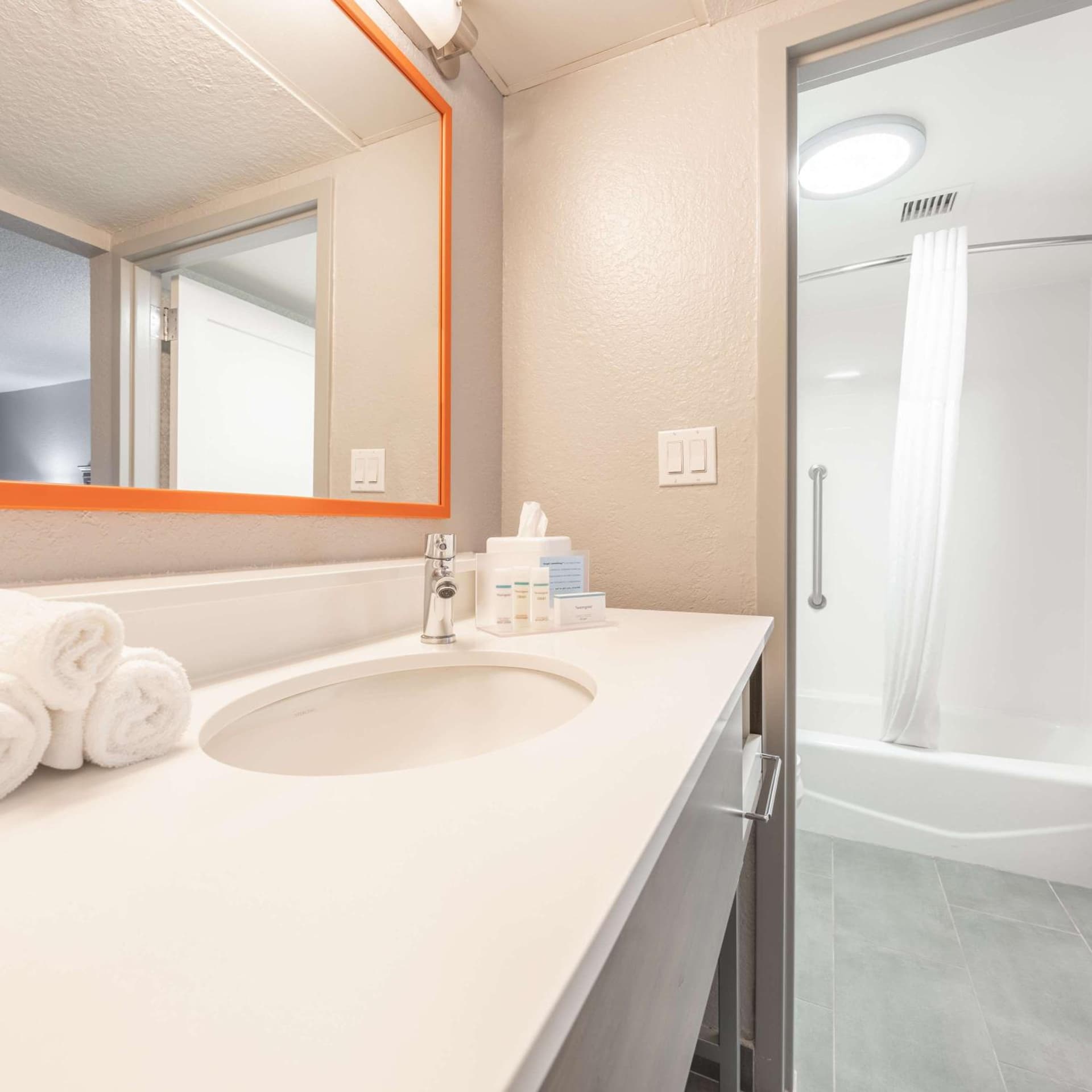 Hampton Inn Gainesville property views in Gainesville, FL — gallery photo 3