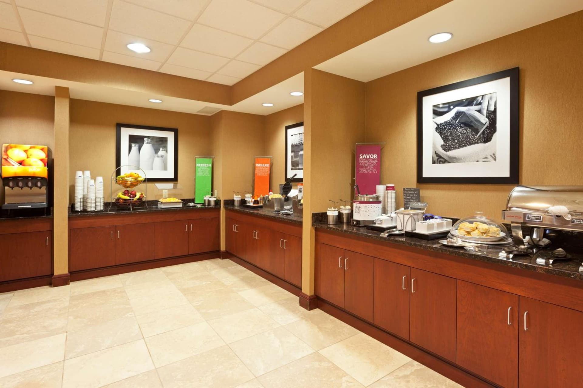 Hampton Inn & Suites Grove City gallery photo in Grove City, PA — image 17