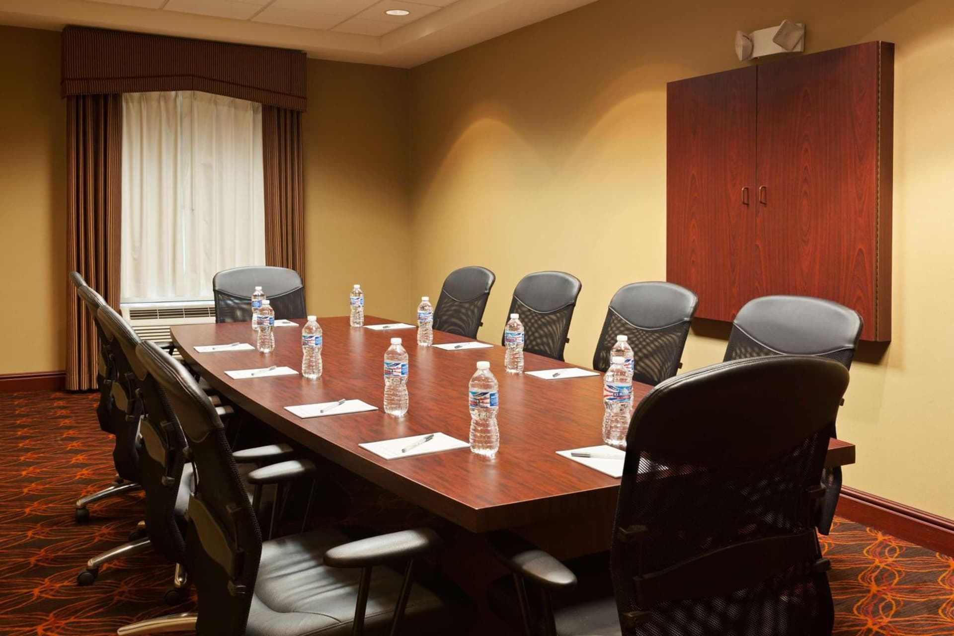 Hampton Inn & Suites Grove City gallery photo in Grove City, PA — image 13