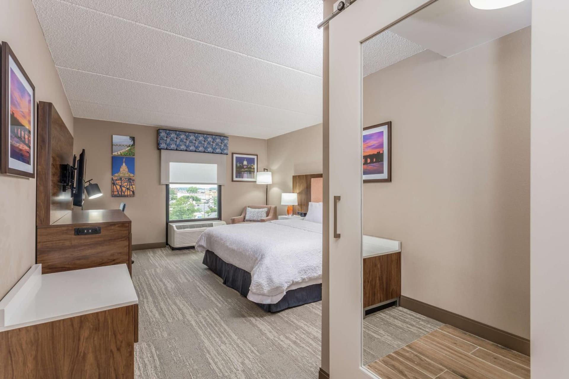 Hampton Inn Harrisburg-East/Hershey gallery photo in Harrisburg, PA — image 48
