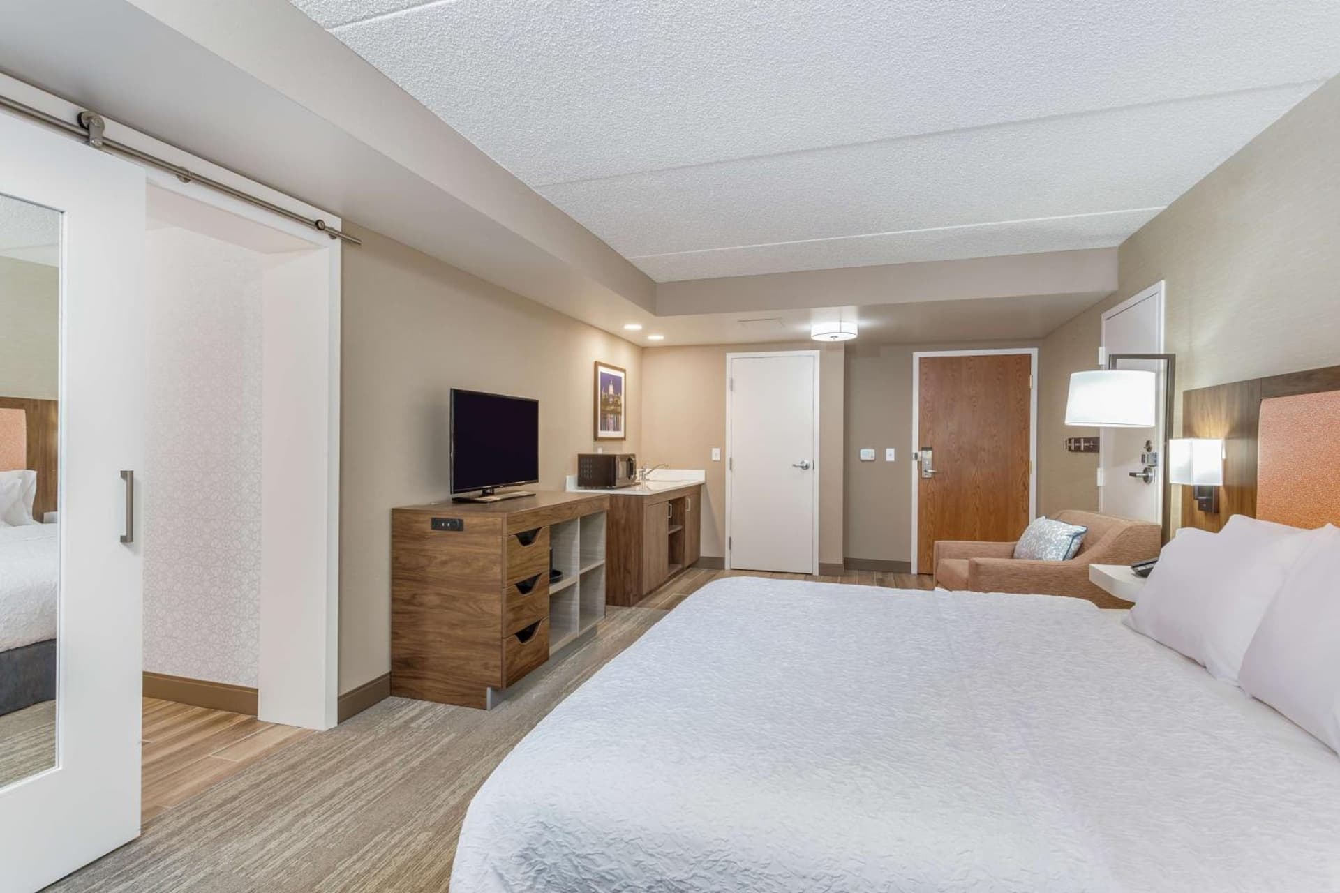 Hampton Inn Harrisburg-East/Hershey gallery photo in Harrisburg, PA — image 36