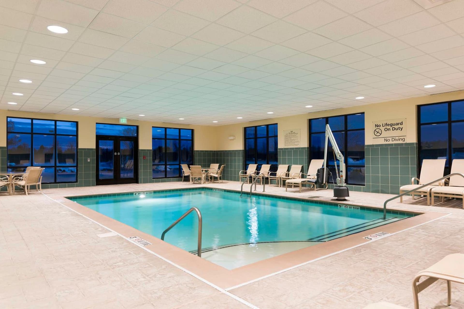 Hampton Inn & Suites Hartford-Manchester gallery photo in Manchester — image 38