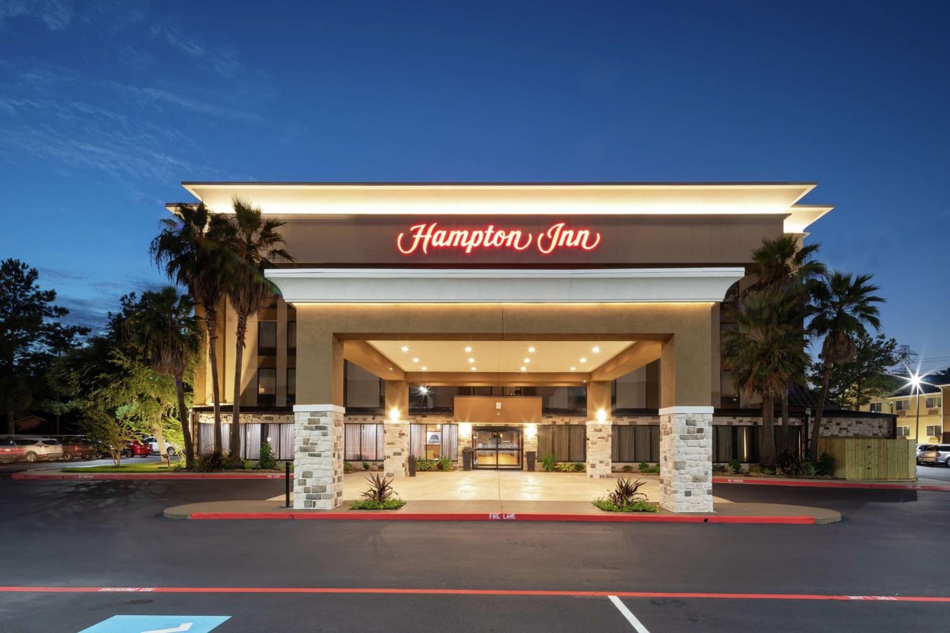 Hampton Inn Houston/Humble-Airport Area interior in Humble, TX — gallery photo 2