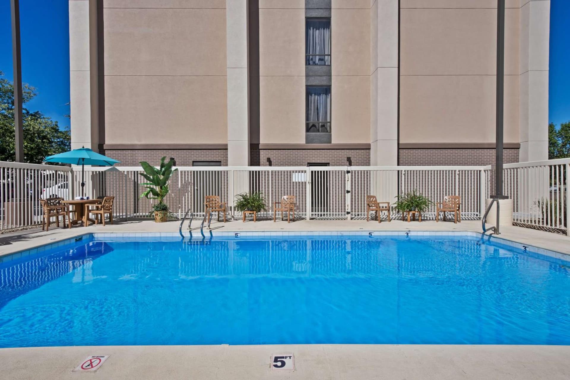 Hampton Inn Huntington/Barboursville gallery photo in Barboursville, WV — image 16