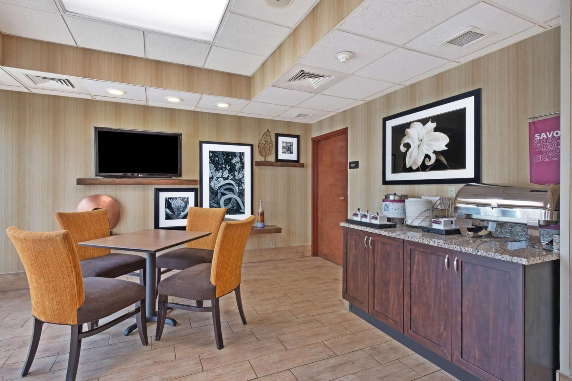 Hampton Inn Huntington/Barboursville gallery photo in Barboursville, WV — image 23
