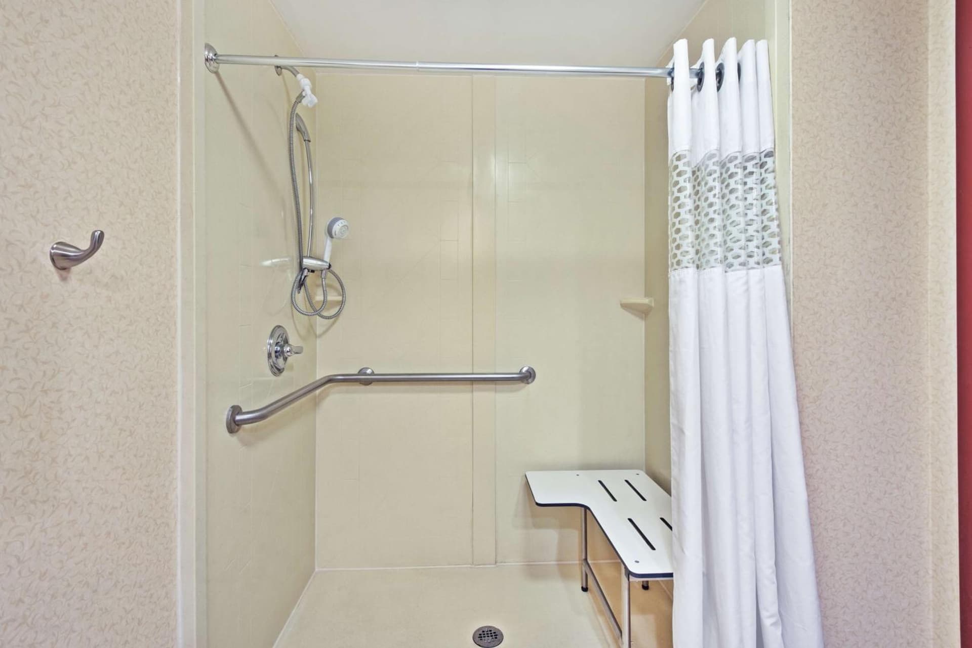 Hampton Inn Huntington/Barboursville gallery photo in Barboursville, WV — image 24