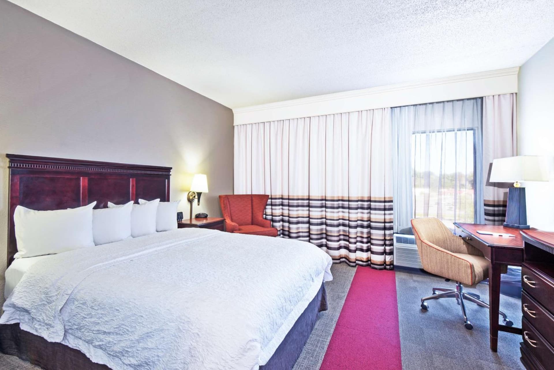 Hampton Inn Huntington/Barboursville gallery photo in Barboursville, WV — image 19