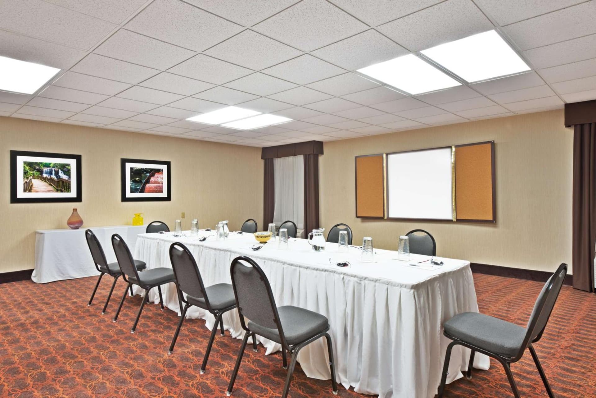 Hampton Inn Huntington/Barboursville gallery photo in Barboursville, WV — image 10