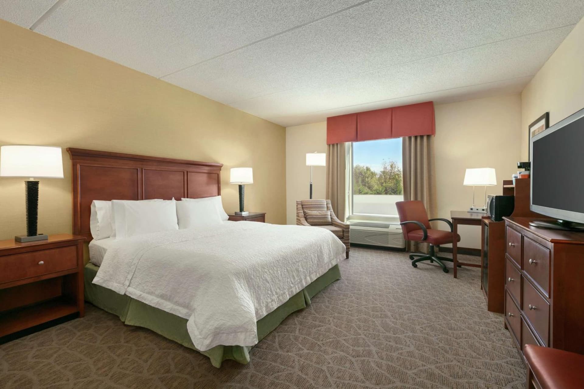 Hampton Inn & Suites Charles Town gallery photo in Charles Town, WV — image 22