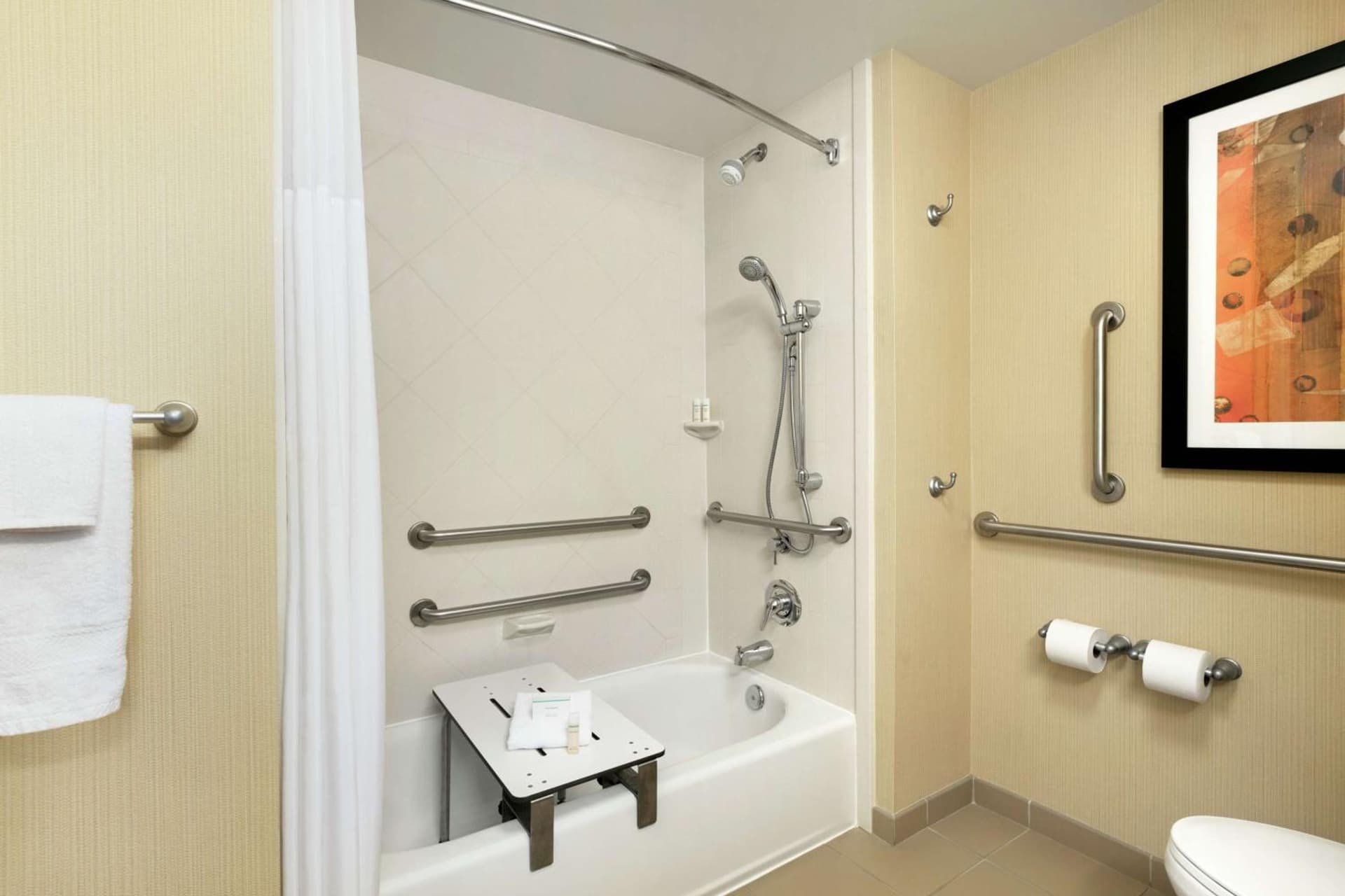 Hampton Inn & Suites Charles Town gallery photo in Charles Town, WV — image 6