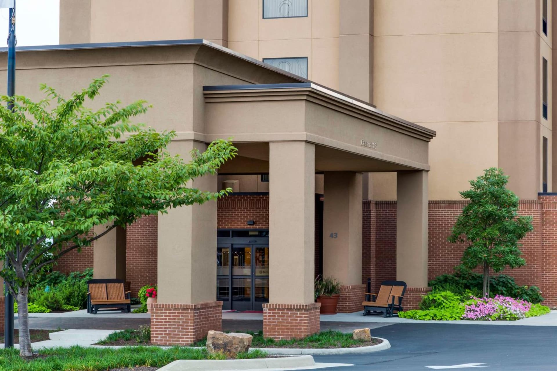 Hampton Inn Harrisonburg South property views in Harrisonburg, VA — gallery photo 3