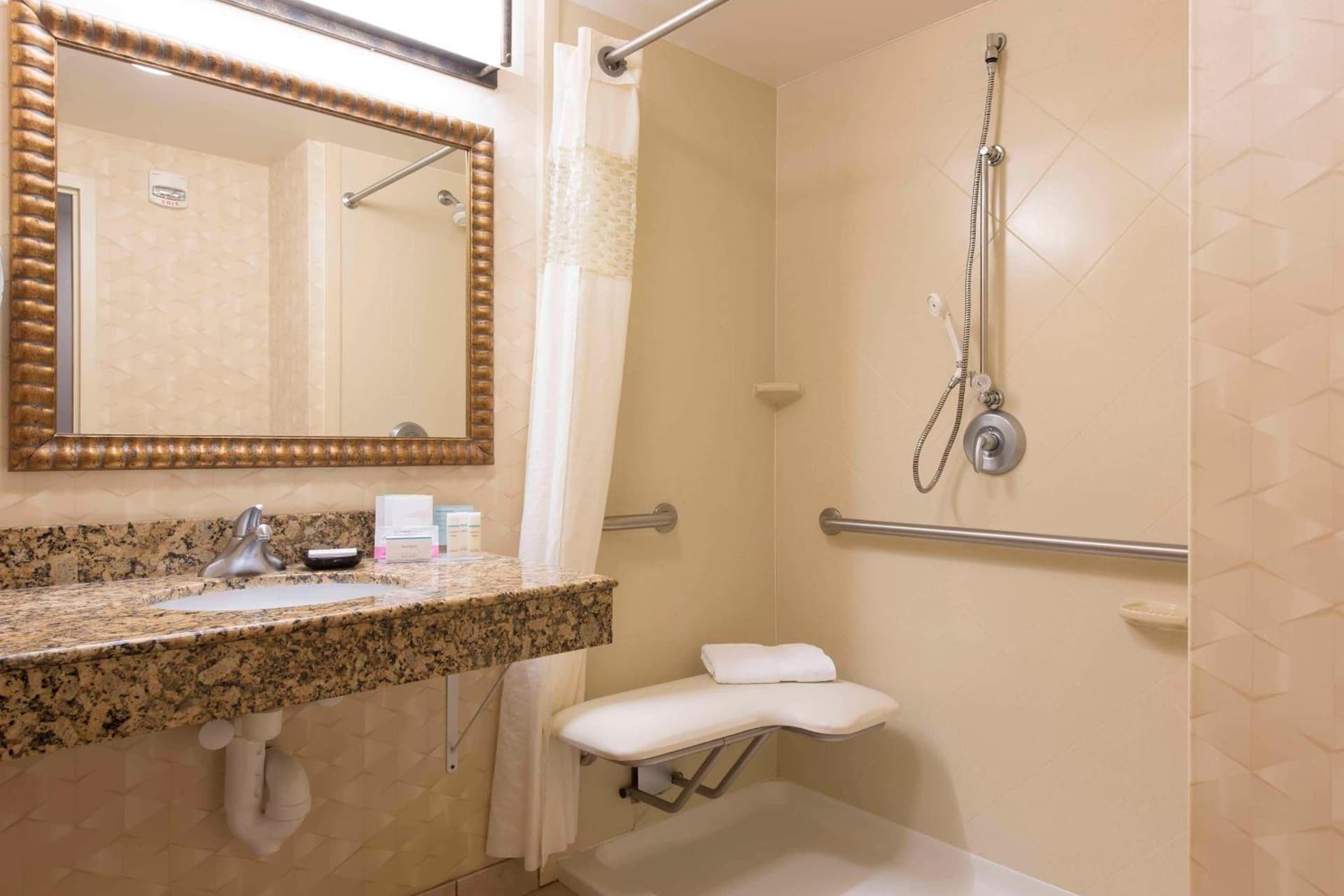 Hampton Inn and Suites Indianapolis-Fishers gallery photo in Fishers, IN — image 34