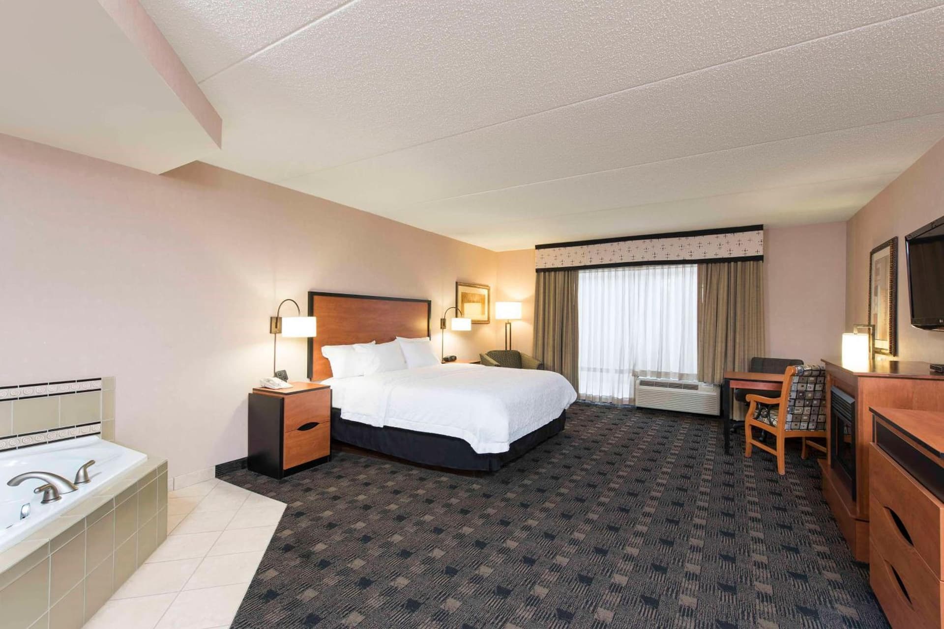 Hampton Inn and Suites Indianapolis-Fishers gallery photo in Fishers, IN — image 9