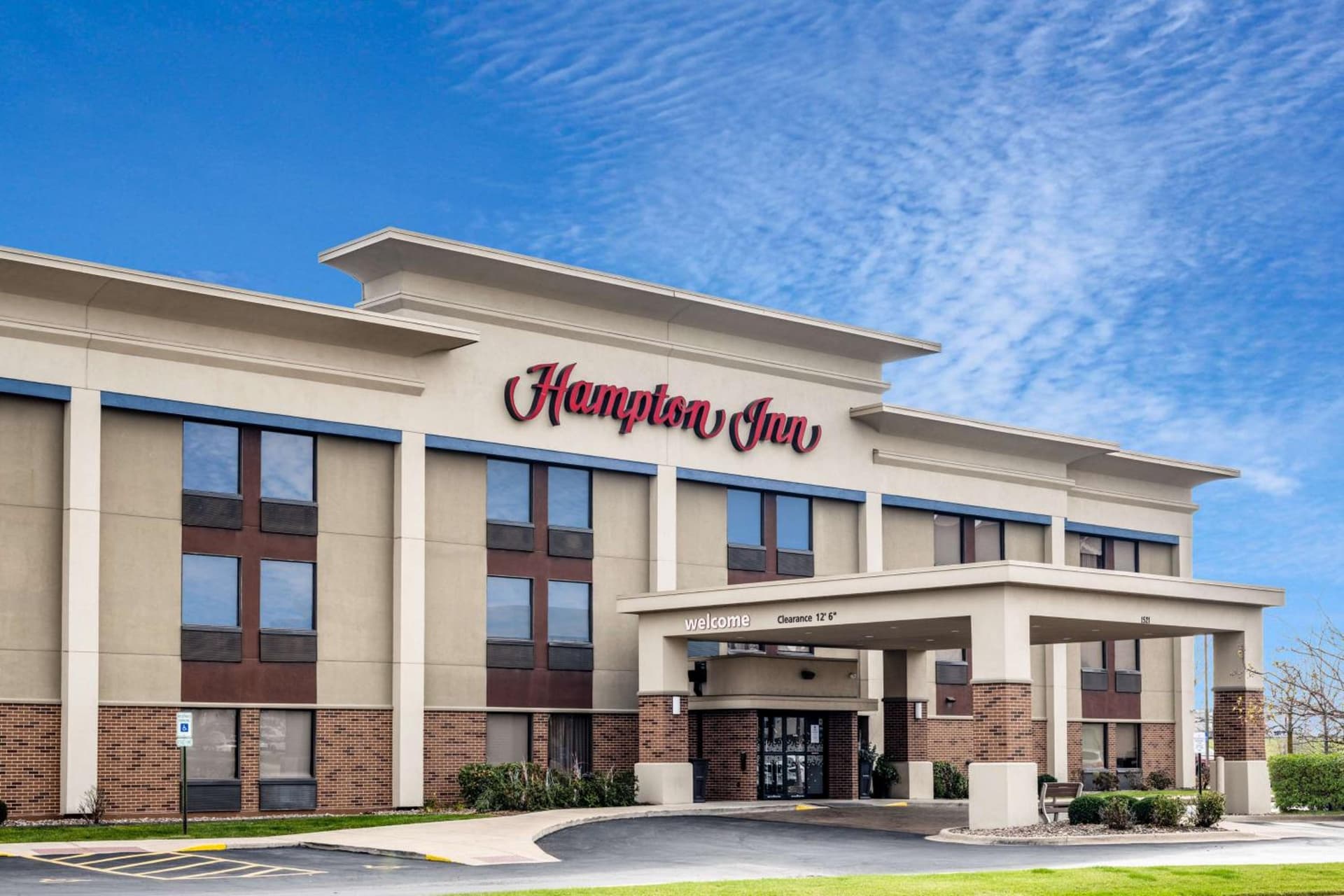 Hampton Inn Joliet/I-80 interior in Joliet, IL — gallery photo 2