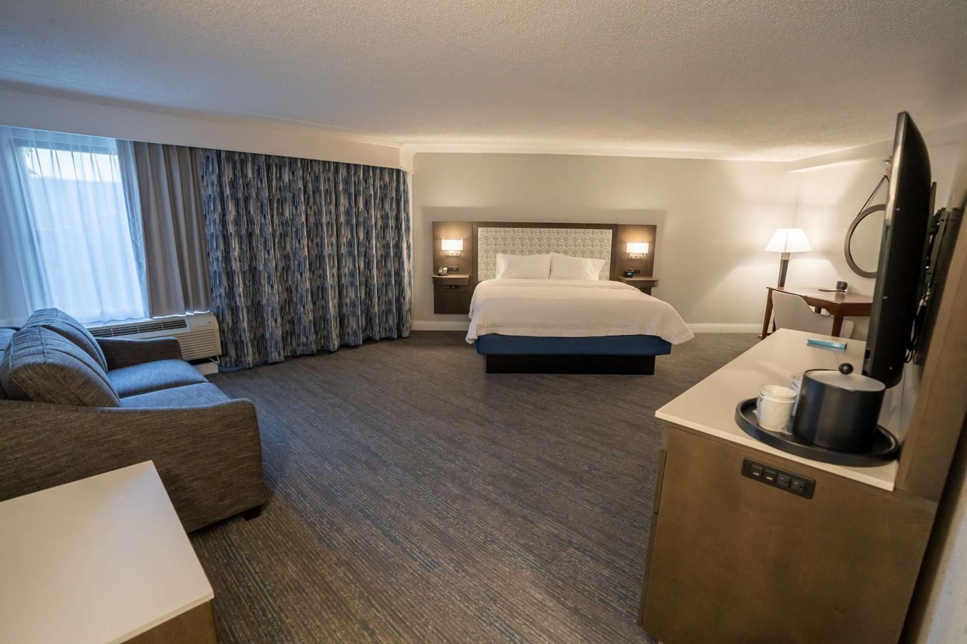 Hampton Inn & Suites Fairfield gallery photo in Fairfield — image 64