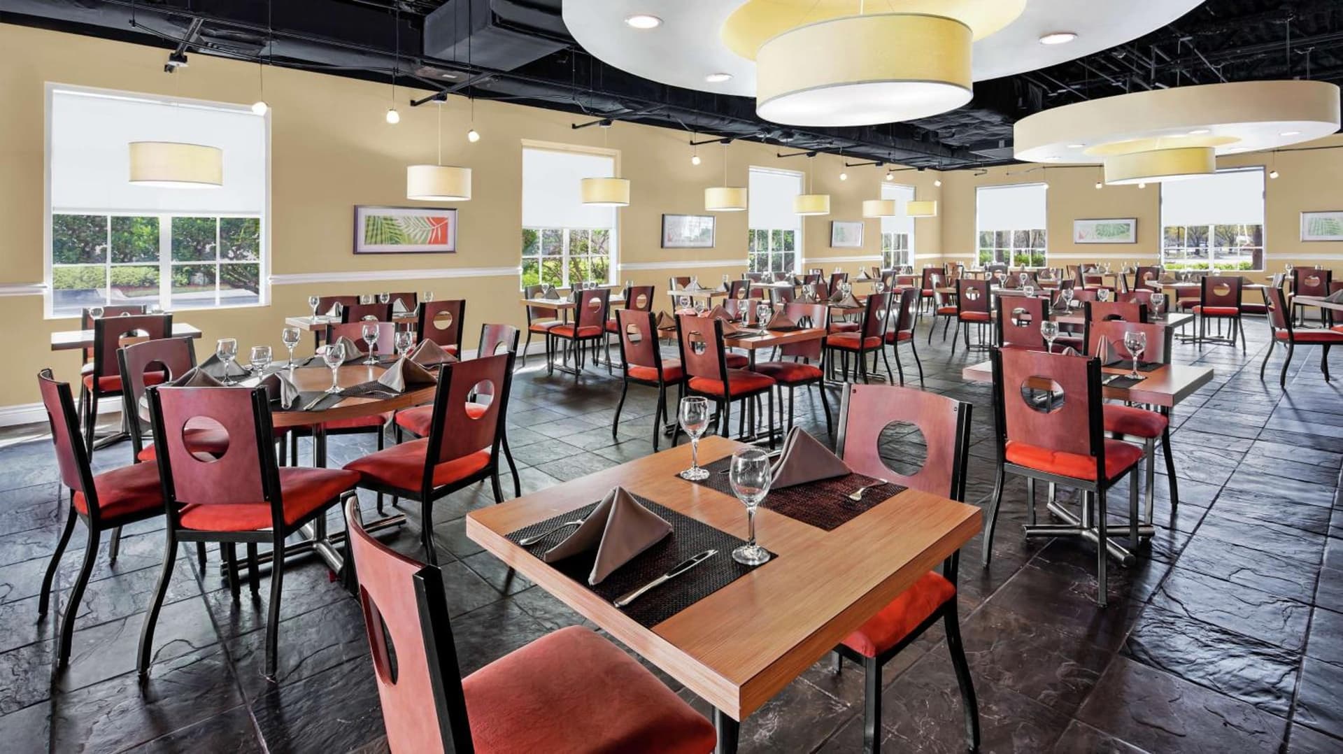 DoubleTree by Hilton Sunrise - Sawgrass Mills gallery photo in Sunrise, FL — image 23
