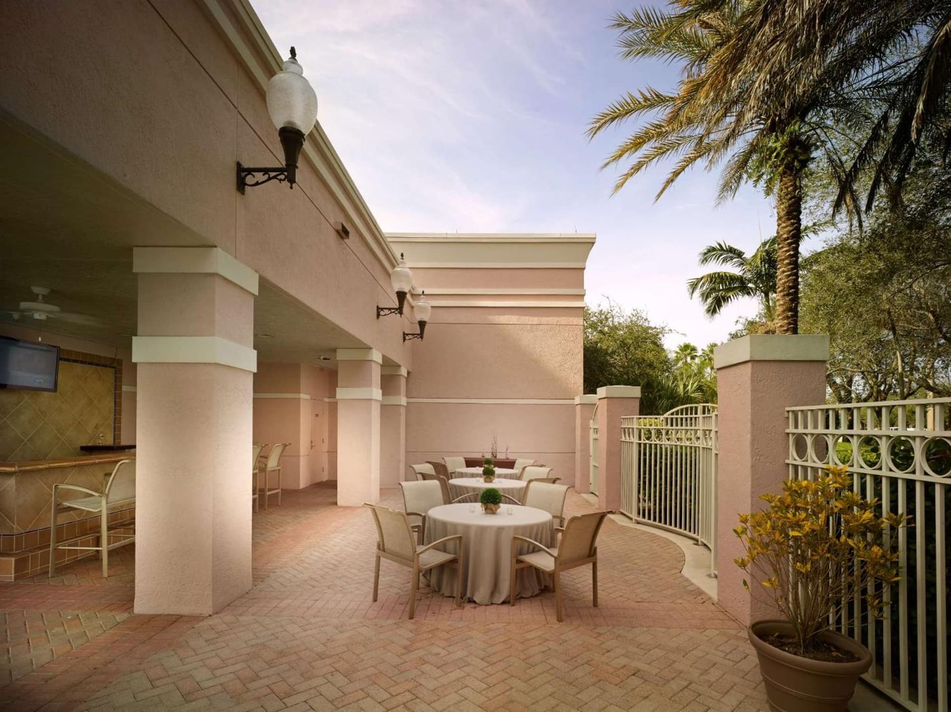 DoubleTree by Hilton Sunrise - Sawgrass Mills gallery photo in Sunrise, FL — image 44
